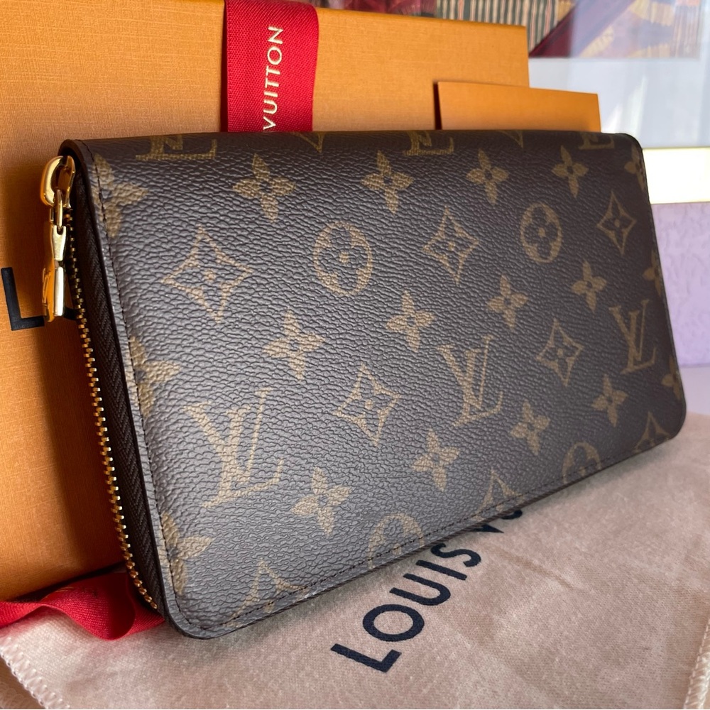 Louis Vuitton Brown and Gold Monogram Zippy Organizer - Picture 2 of 12